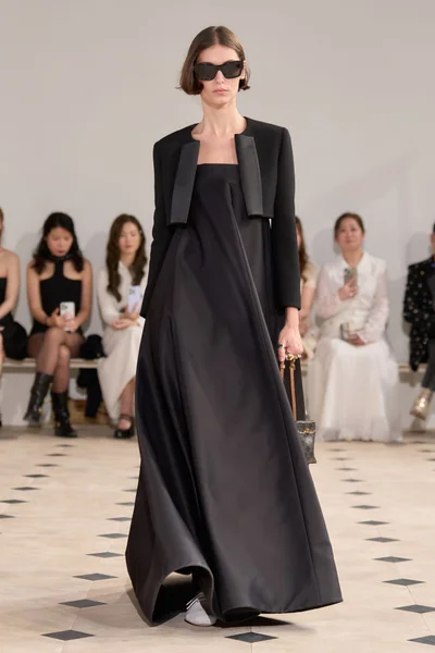 Look 8